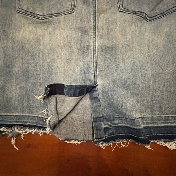 Rock & Republic Khloe Jean Skirt - Picture 3 of 9